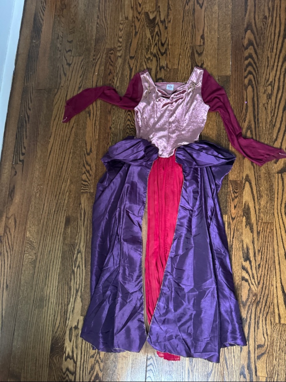 Girls hocus pocus Sarah Sanderson costume